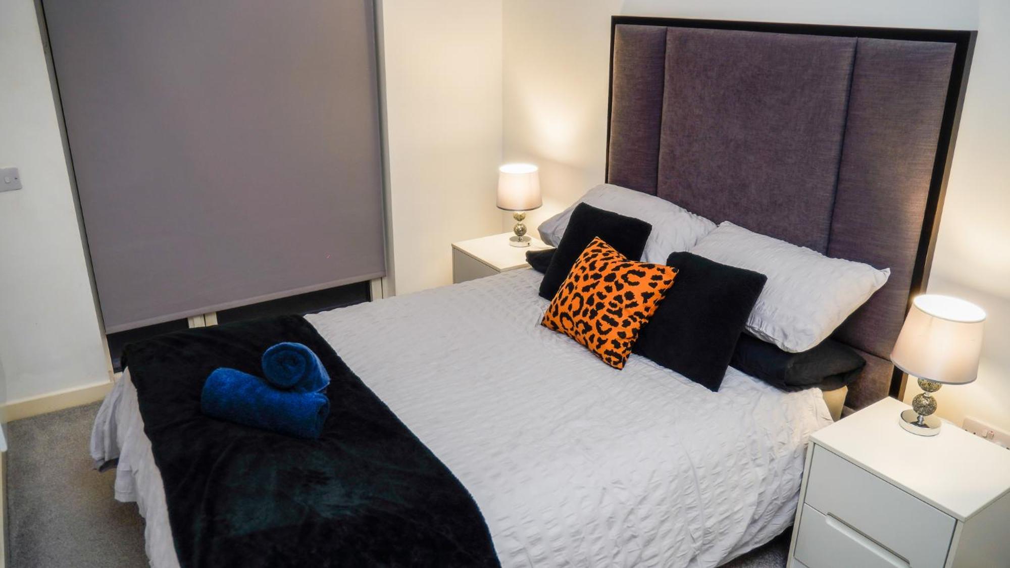 Manchester City Centre Apt With Balcony & Free Parking - Including Free 1-Hour Early Check-In For Bookings In June, Justeat Voucher For 2-Night Stays Minimum! Ngoại thất bức ảnh