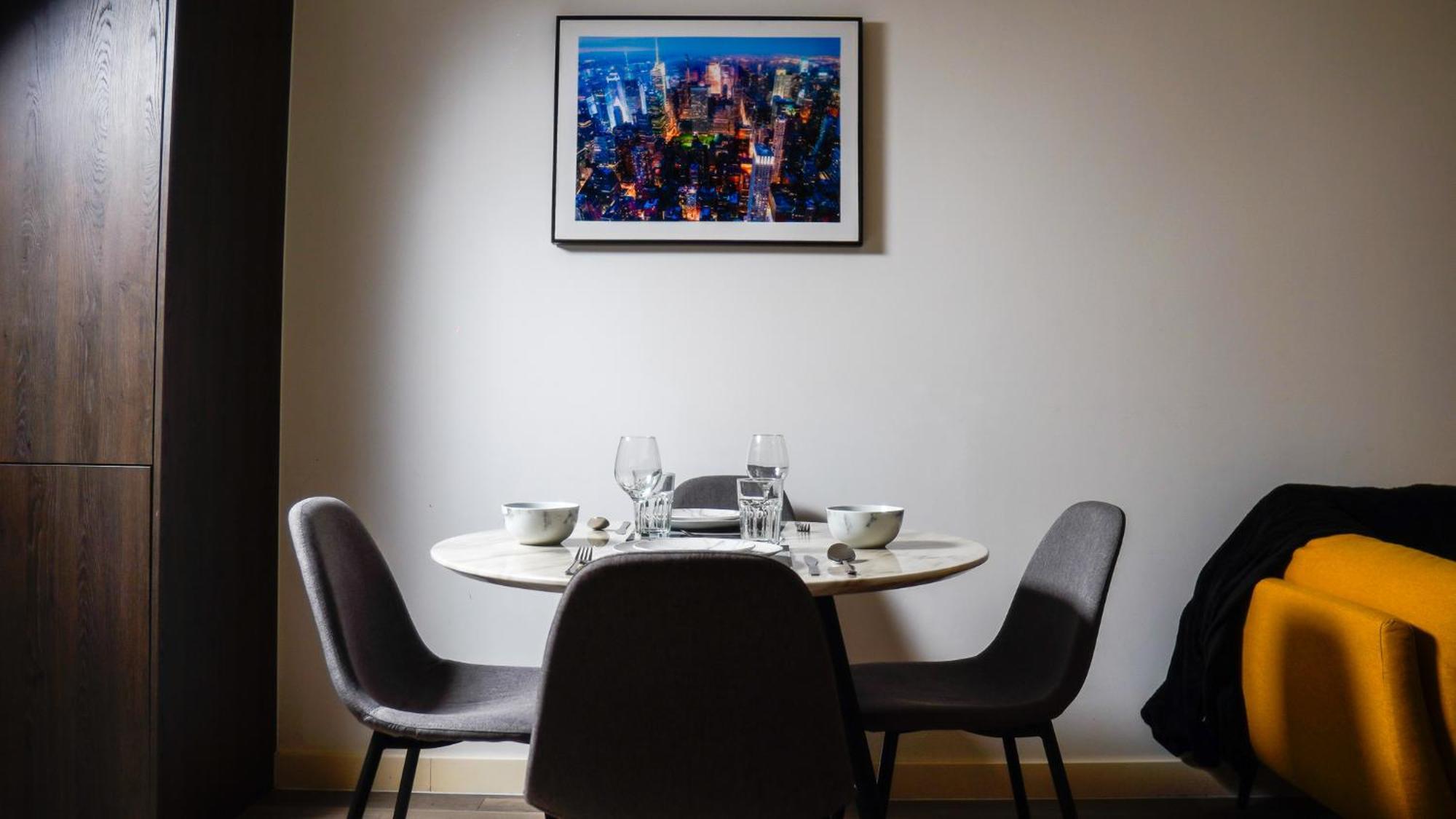 Manchester City Centre Apt With Balcony & Free Parking - Including Free 1-Hour Early Check-In For Bookings In June, Justeat Voucher For 2-Night Stays Minimum! Ngoại thất bức ảnh